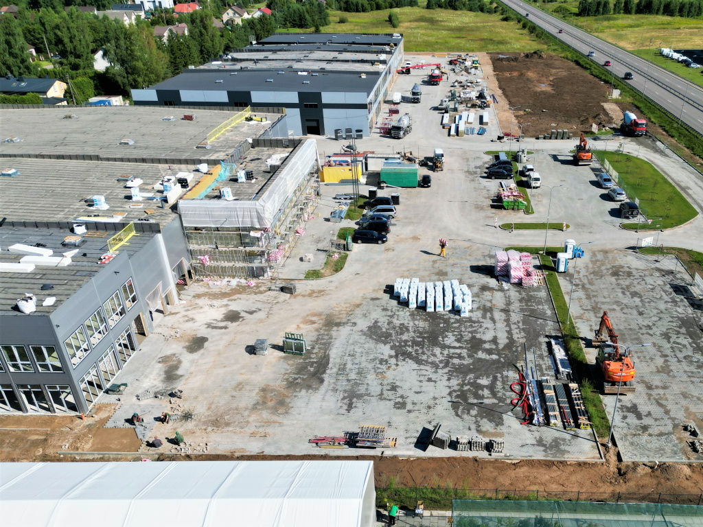 Trijų prekybos paskirties pastatų vidaus apdaila Vanaginės g. 37B, Riešėje – prekyba darbai, UAB LINKODAS (3 nuotrauka)