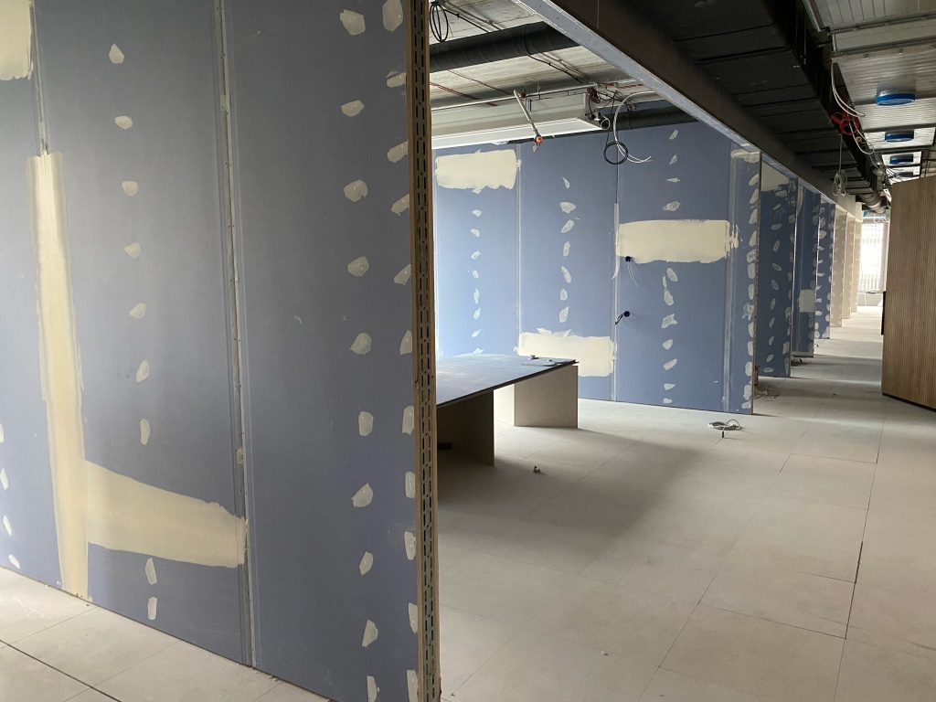 Vidaus patalpų apdaila LVIVO verslo centre, Lvivo g. 37, Vilniuje – biurai darbai, UAB LINKODAS (2 nuotrauka)