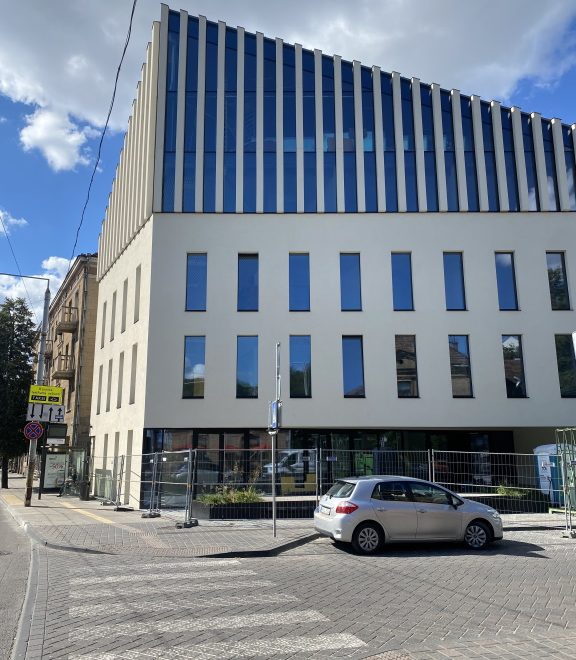 Vidaus apdaila naujame pastate Dainavos g. 7, Vilniuje